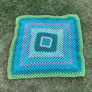 🟢 3/$25 🟢 29in sq Crocheted Lapghan - Lap Blanket - Throw - Handmade - Lime/Teal